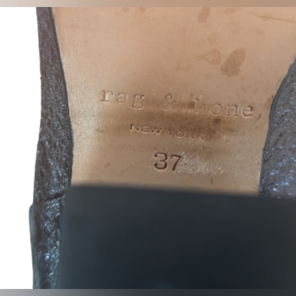 EUC Rag & Bone Classic Newbury Crinkled Gunmetal metallic pewter zip back, black - Picture 6 of 14